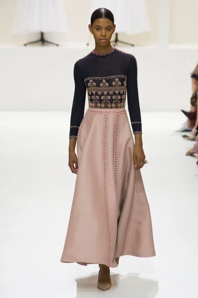 Look 23